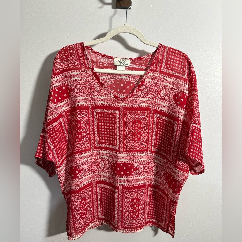Golden State Women’s S Red White Batwing Short Sleeve V-Neck Blouse | SKU 0895